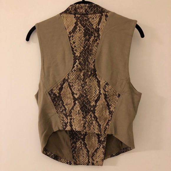 BCBGMAXAZRIA ‘Bruna’ Snake Print Vest - Picture 6 of 8